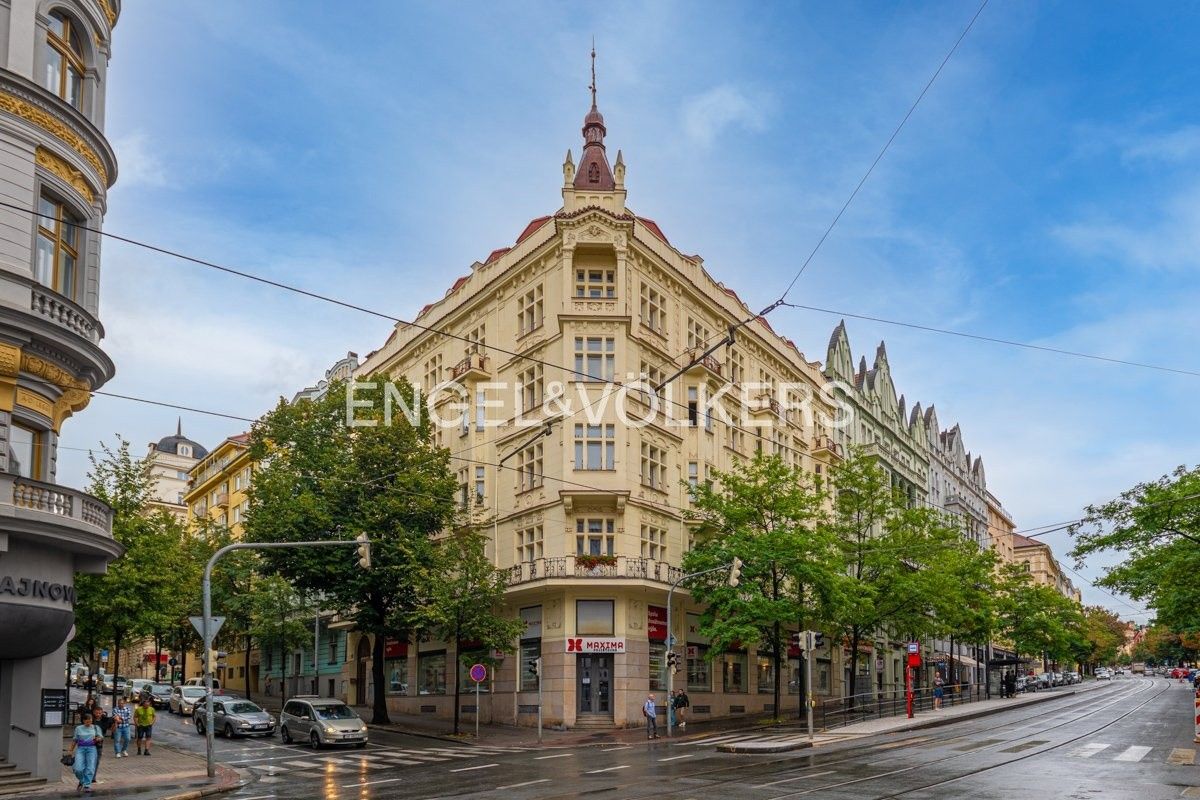 Pronájem sklad - Italská, Praha, 329 m²