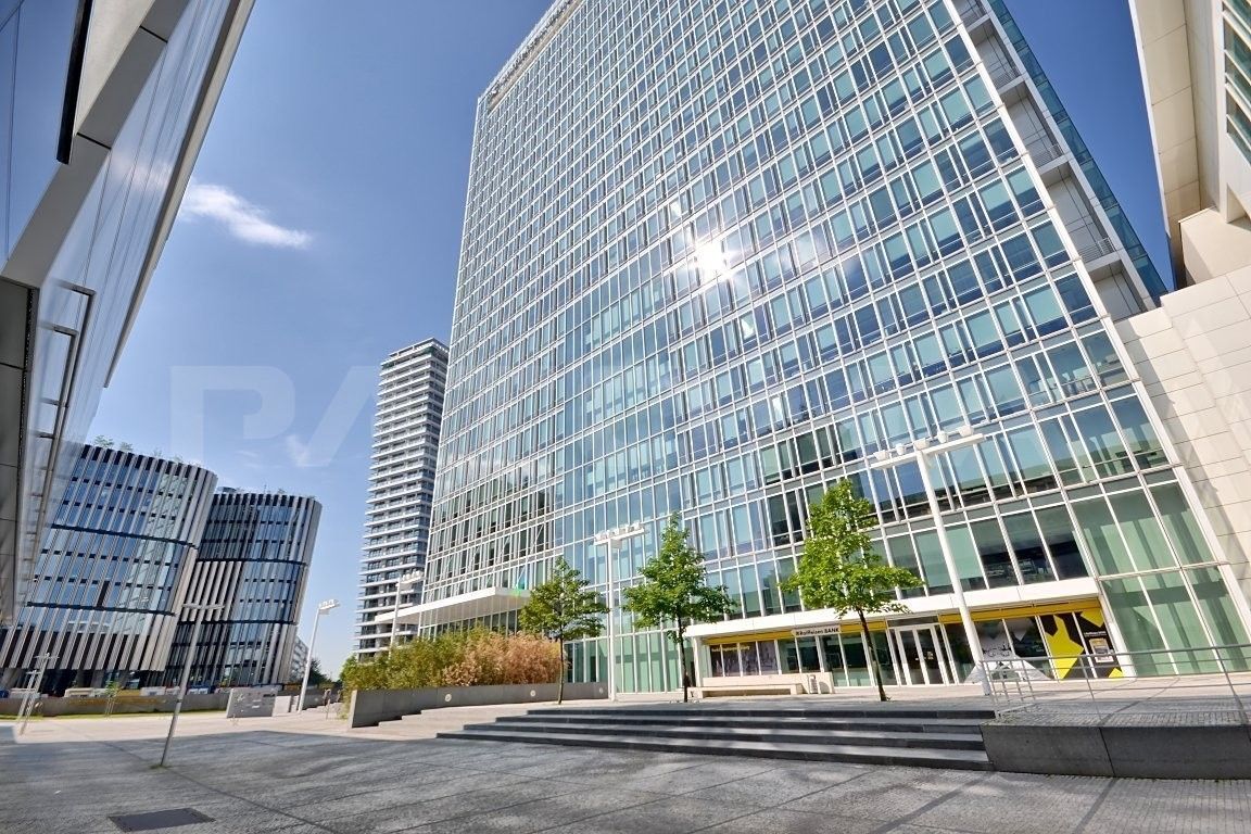 Pronájem kancelář - Hvězdova, Praha, 240 m²