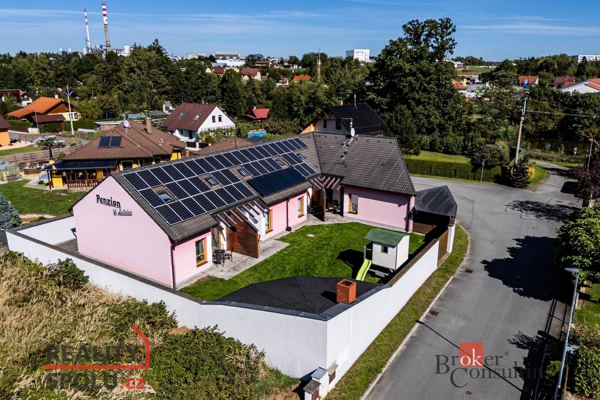 Ubytovací zařízení, Jabloňová, Planá nad Lužnicí, 400 m²