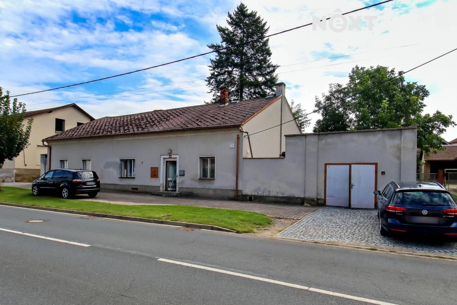 Prodej rodinný dům - Dobřenice, 351 m²