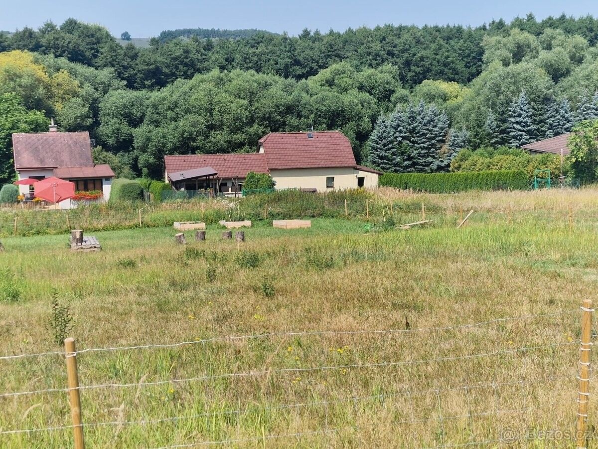 Zahrady, Dolní Břežany, 252 41