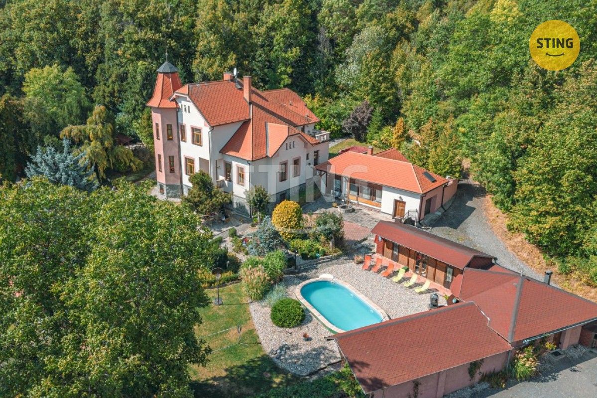 Rodinné domy, Hroubovice, 500 m²