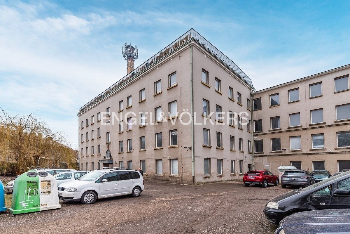 Sklady, Husova, Hořice, 1 m²