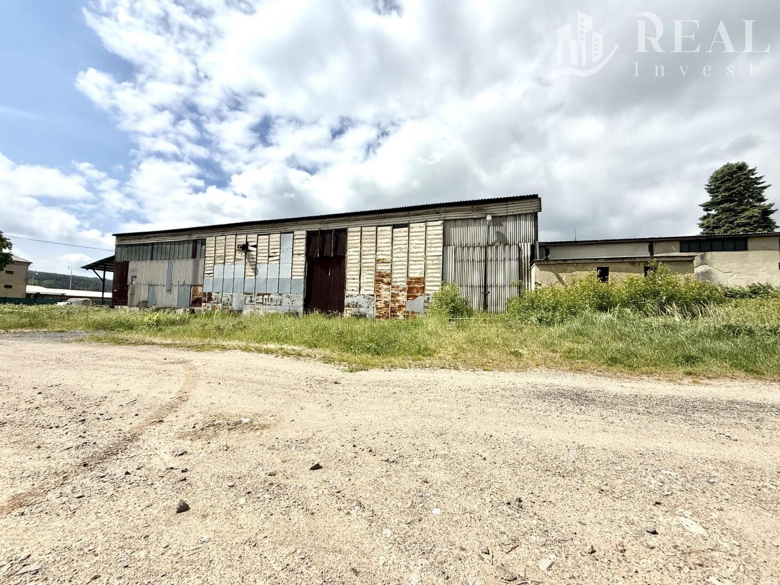 Sklady, Smetanova, Jesenice, 8 431 m²