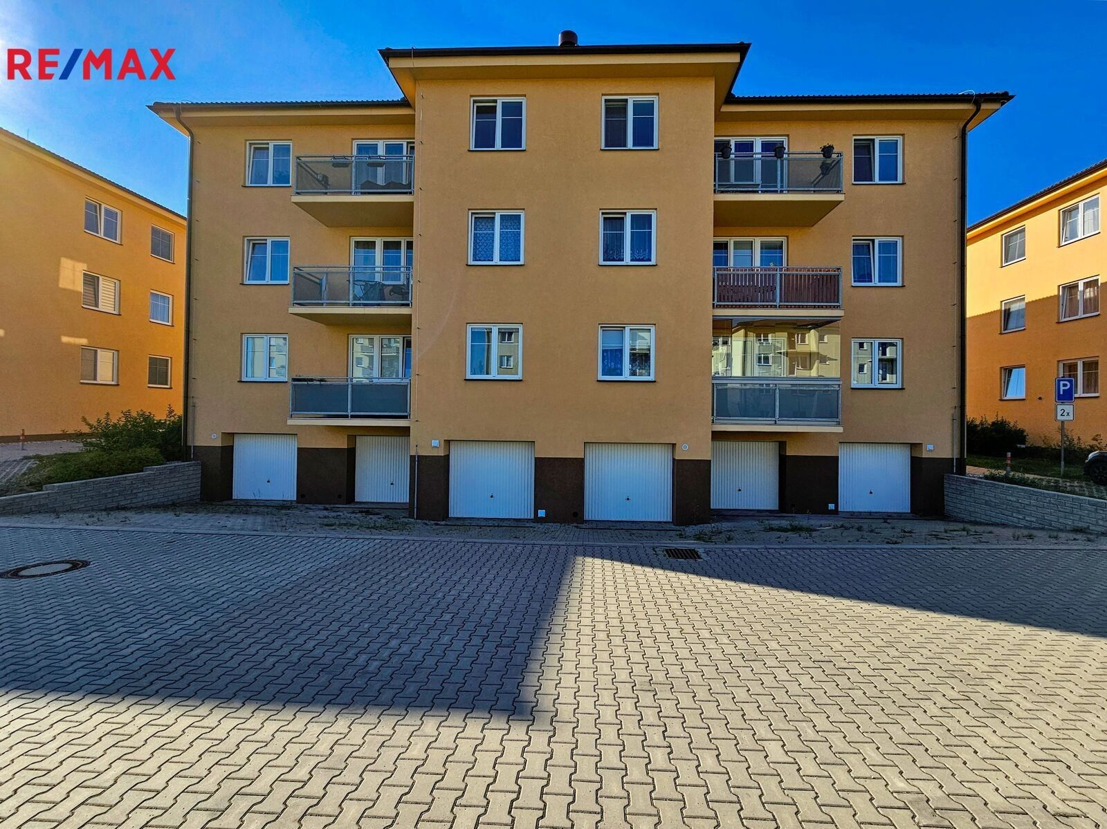 4+1, Oranžová, Chrášťany, 85 m²