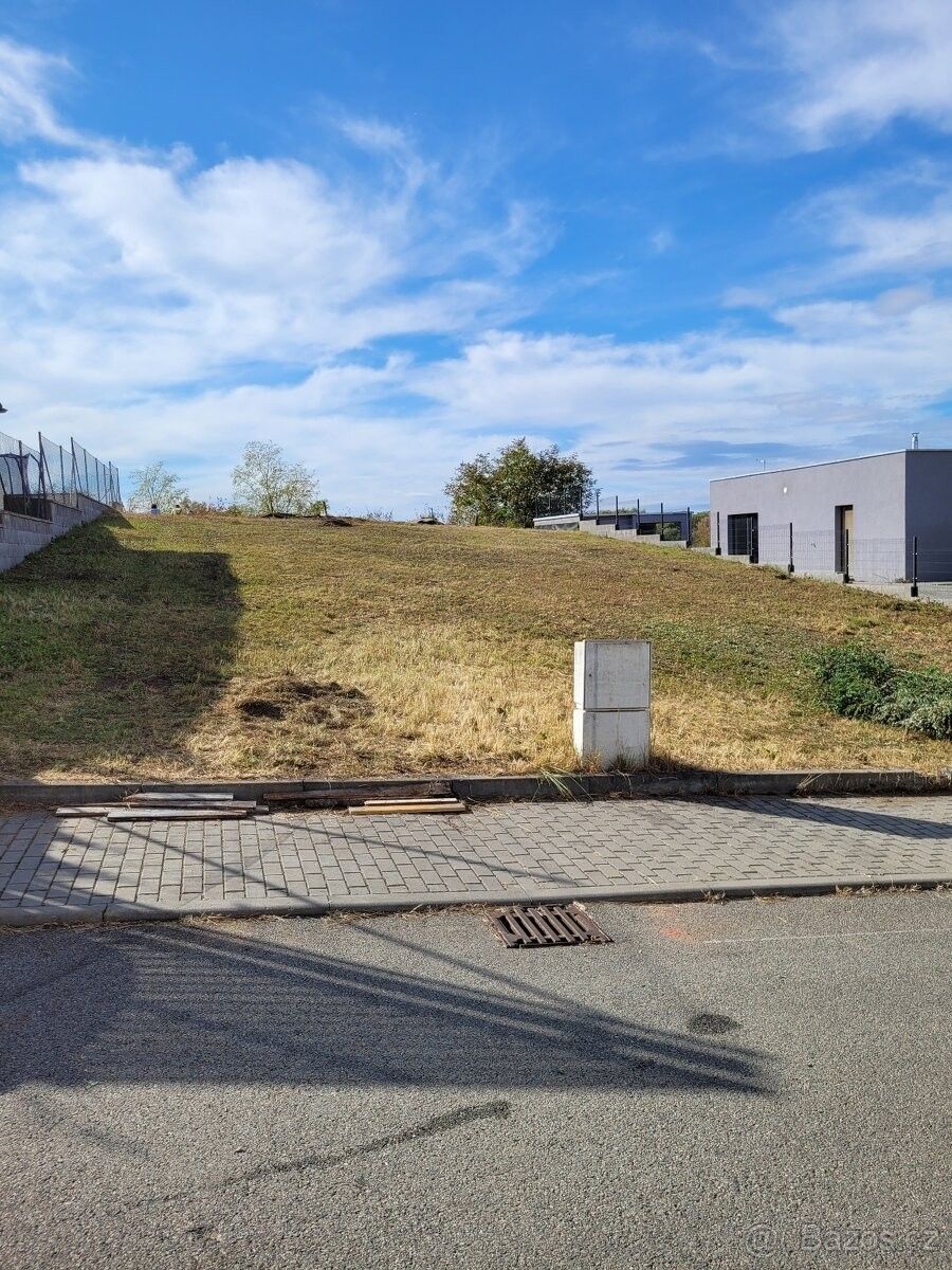 Prodej pozemek - Ivančice, 664 91, 1 075 m²