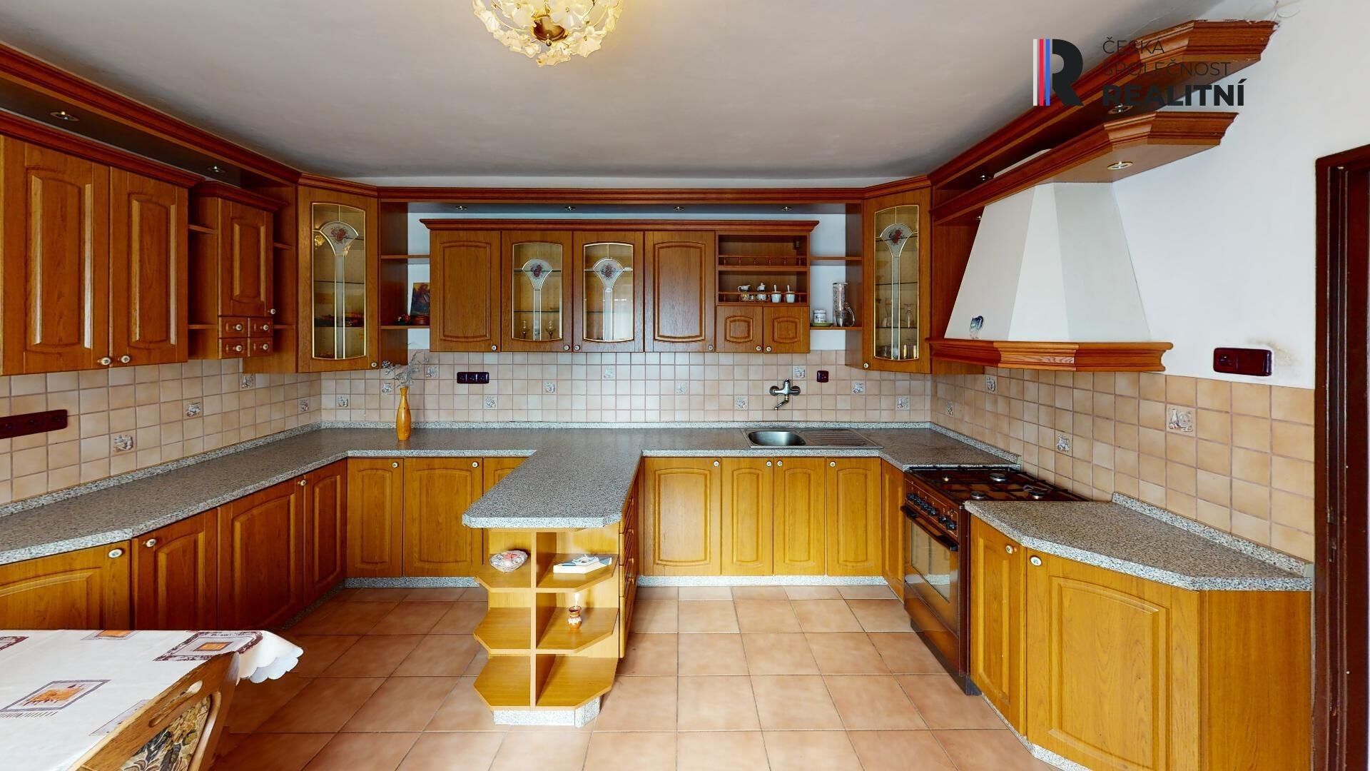 Prodej rodinný dům - Šindelová, 550 m²