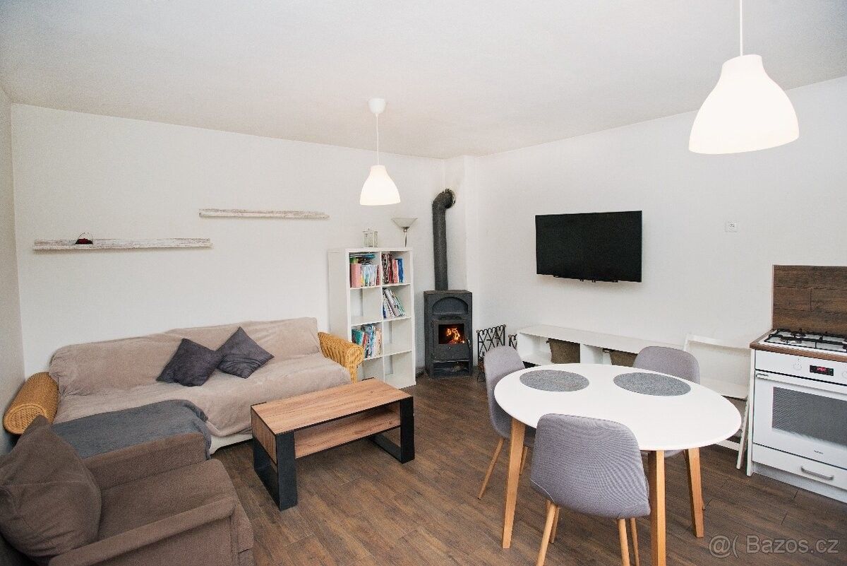 Rodinné domy, Nesovice, 683 33