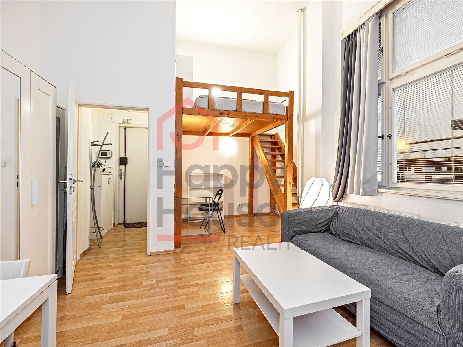 Pronájem byt 1+kk - Vladislavova, Praha, 30 m²