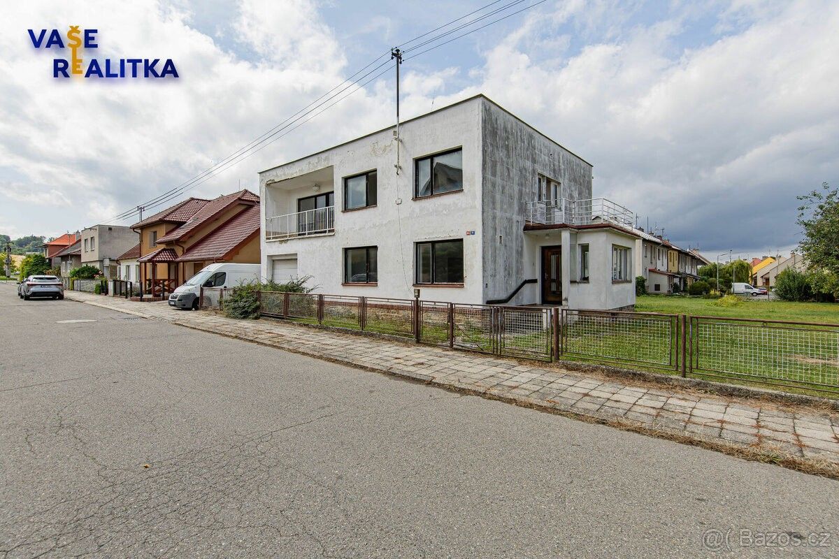 Prodej dům - Bystřice pod Hostýnem, 768 61, 1 335 m²