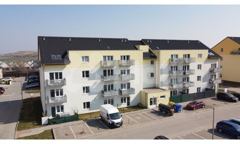 2+kk, Uherova, Chýně, 52 m²