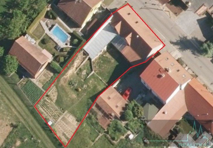 Prodej rodinný dům - Lovčičky, 290 m²