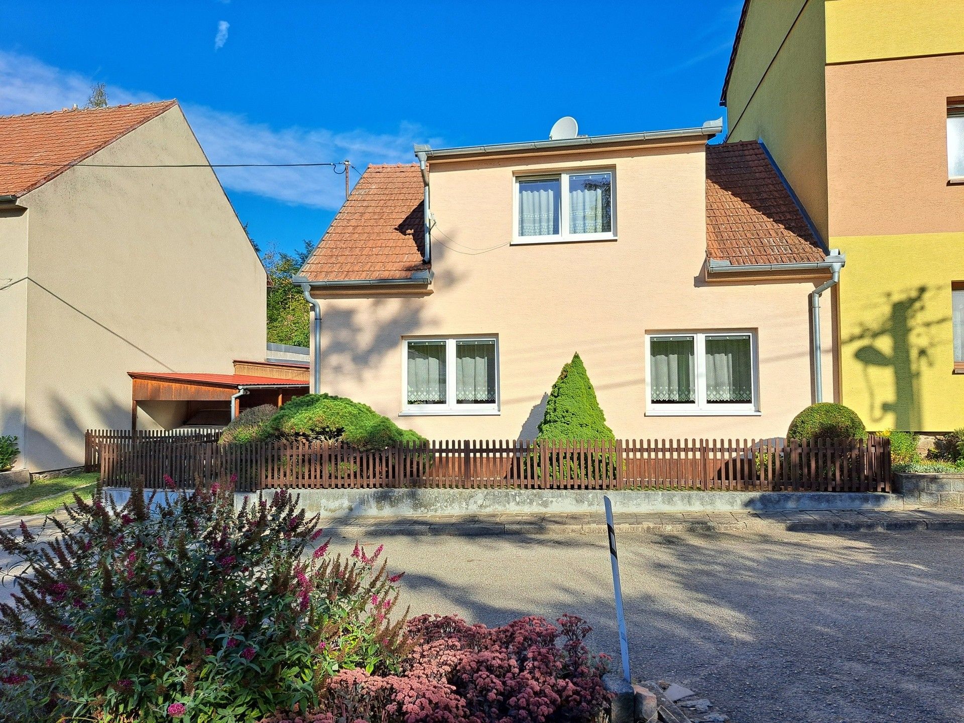 Rodinné domy, Závist, 268 m²