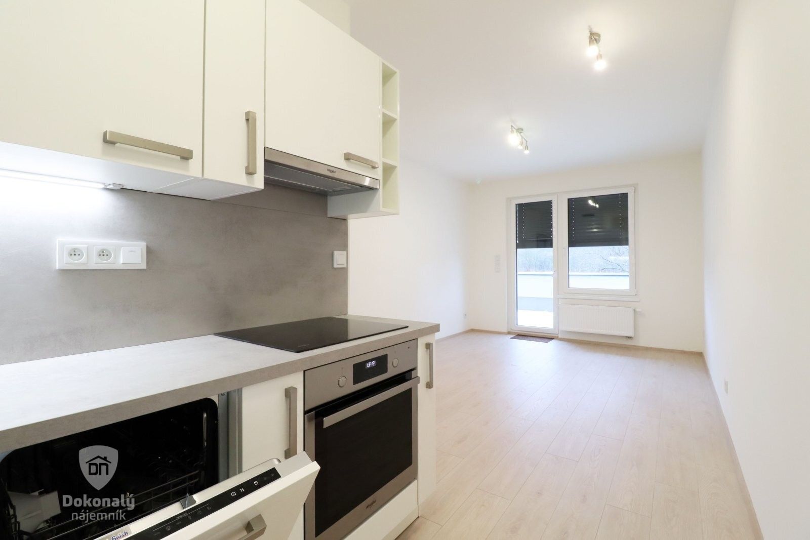 2+kk, Františka Diviše, Praha, 42 m²