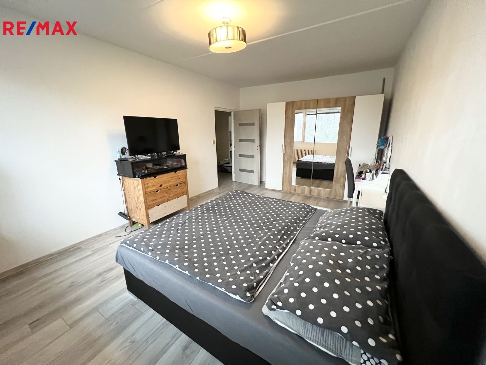 Prodej byt 2+1 - Školní náměstí, Hostomice, 63 m²