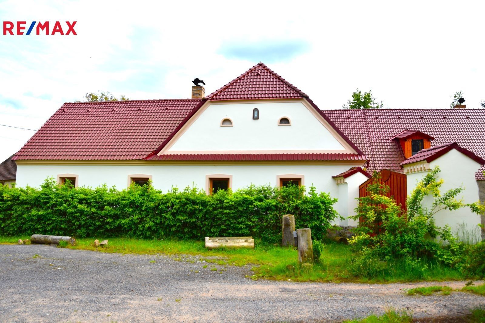 Prodej dům - Pacelice, Škvořetice, 600 m²