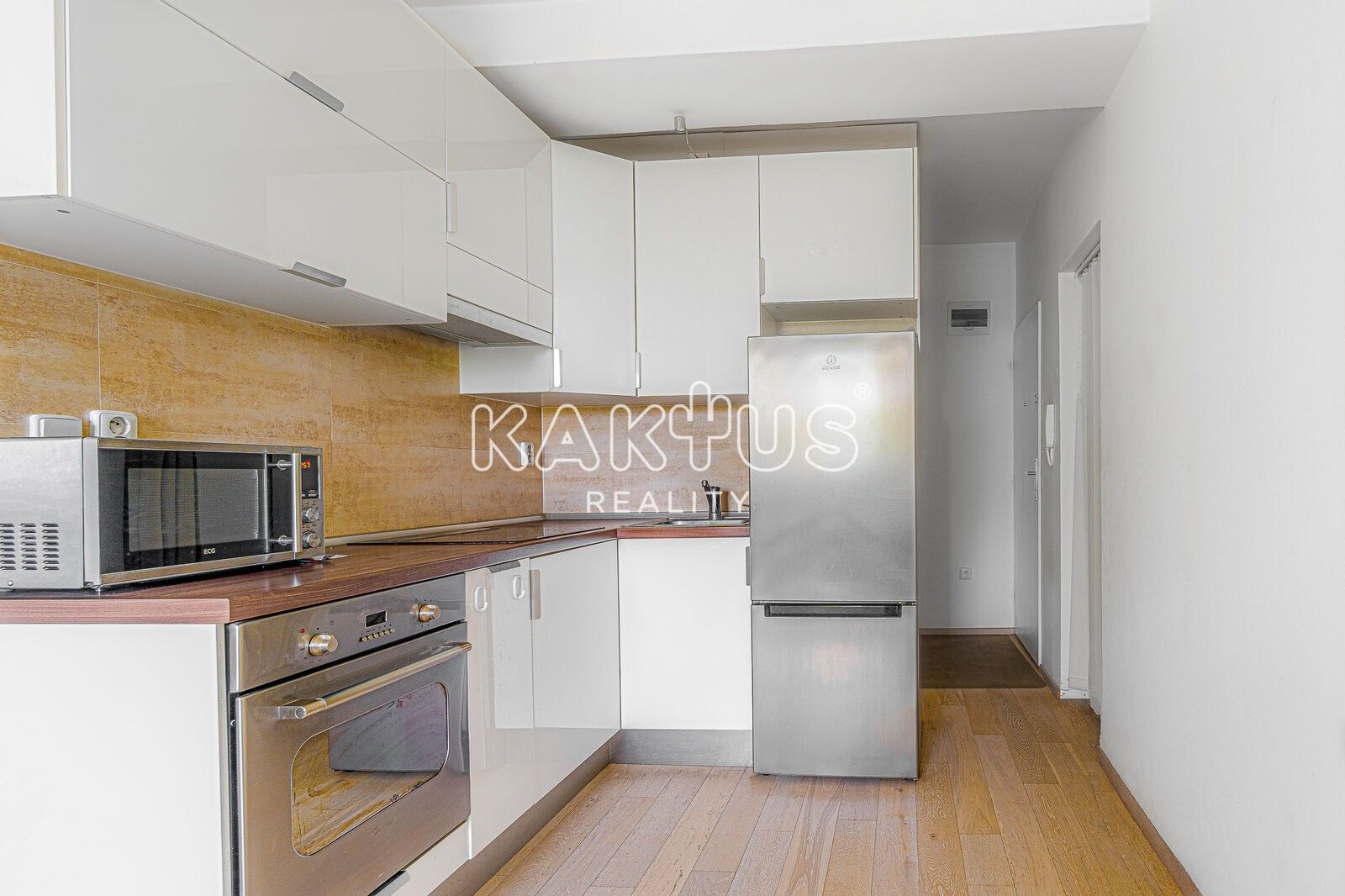 2+kk, U Oblouku, Ostrava, 42 m²