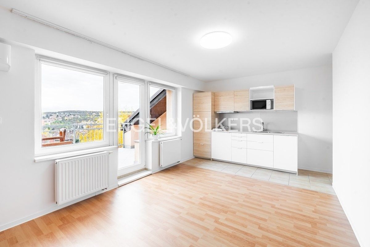 2+kk, Nad Palatou, Praha, 40 m²