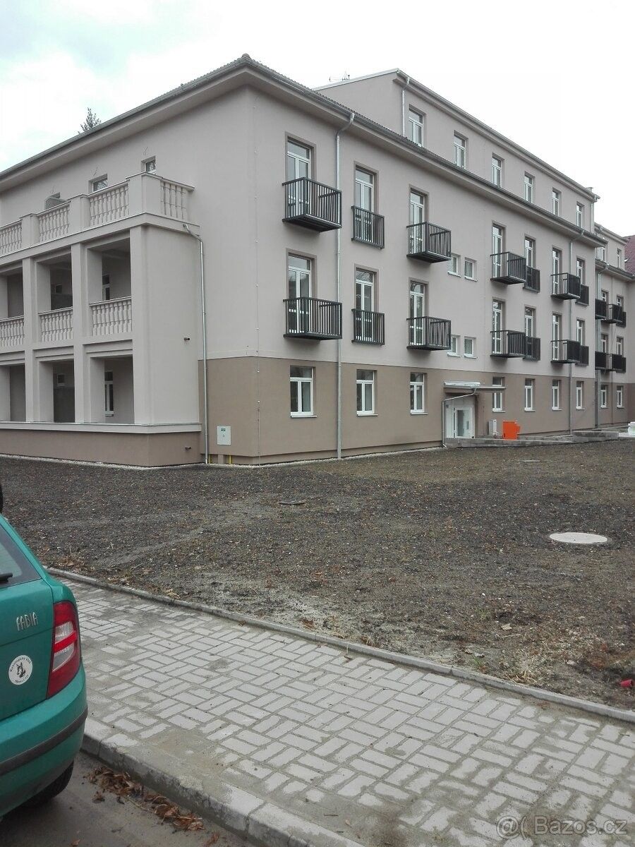 2+kk, Milovice nad Labem, 289 24, 40 m²