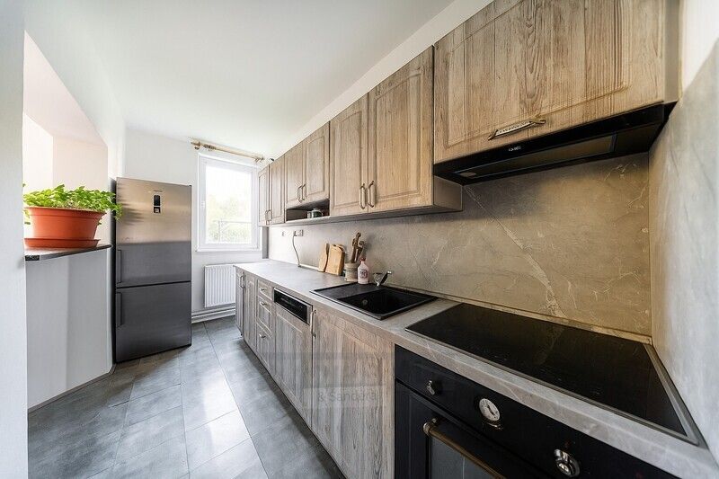 Byty, Hvozdec, 373 72