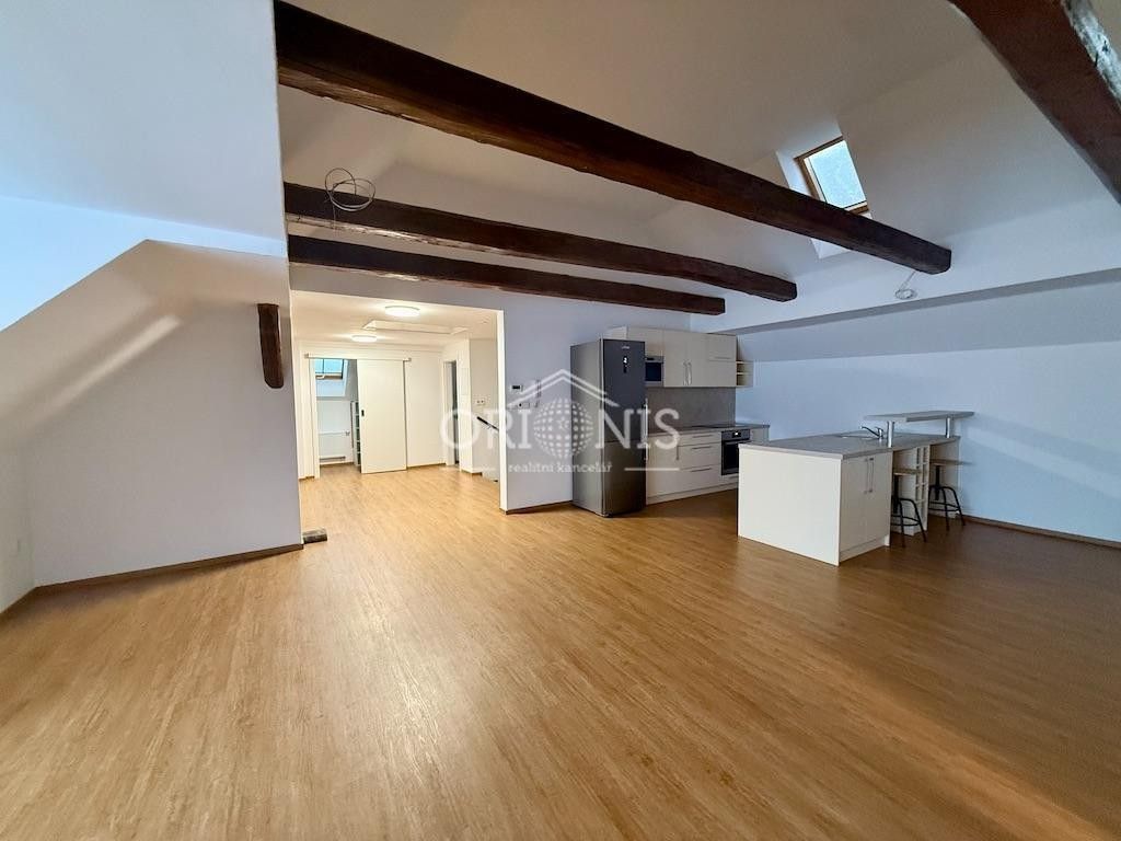 2+kk, Mírové náměstí, Kadaň, 100 m²