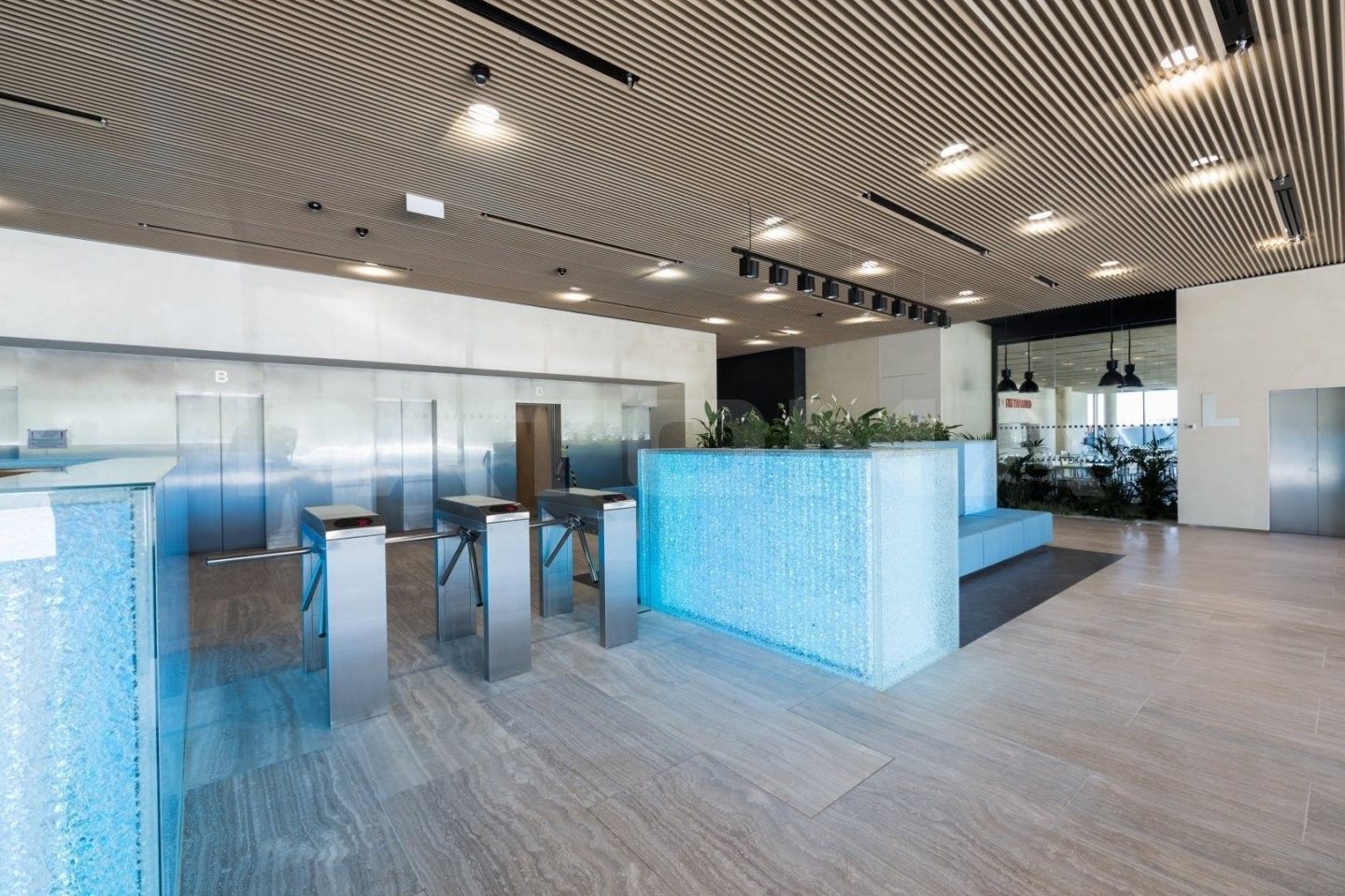 Pronájem kancelář - Za Brumlovkou, Praha, 600 m²