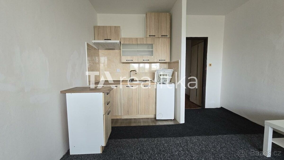 Prodej byt 1+kk - Orlová, 735 14, 32 m²