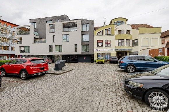 Kanceláře, Uherské Hradiště, 686 01