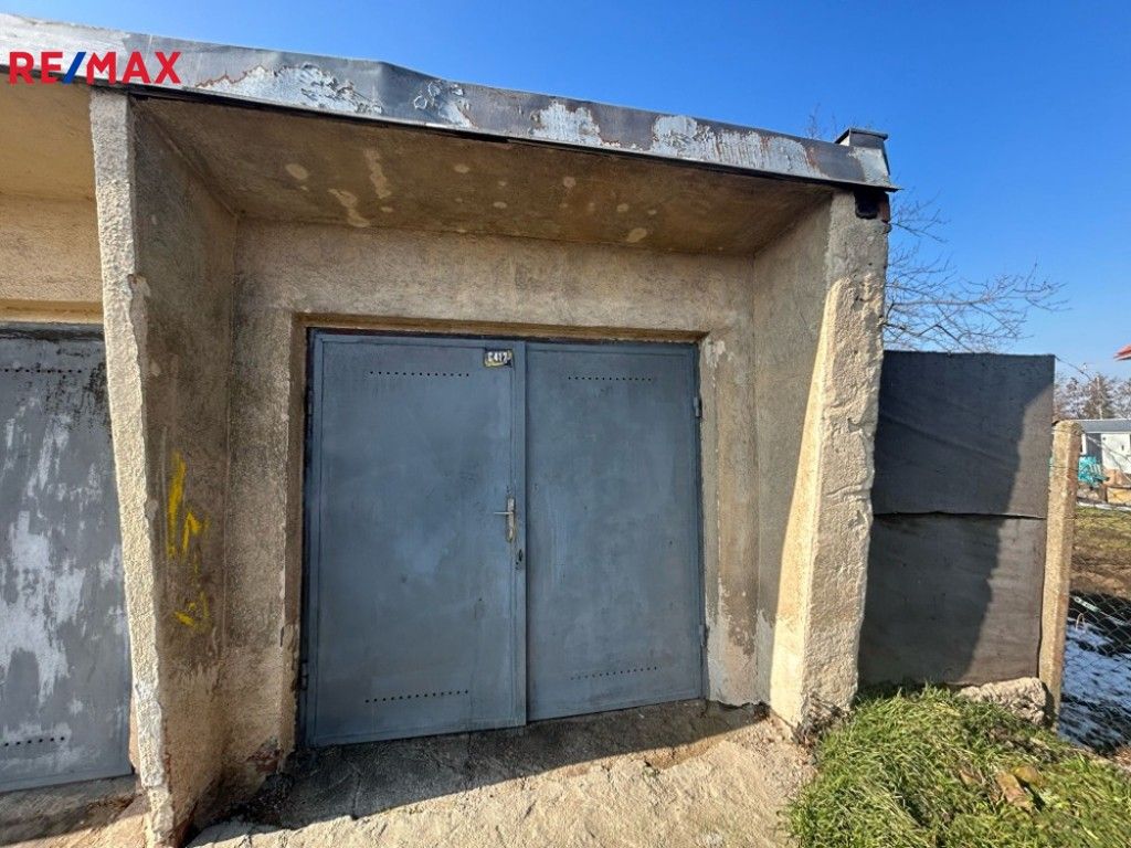 Prodej garáž - Znojmo, 18 m²