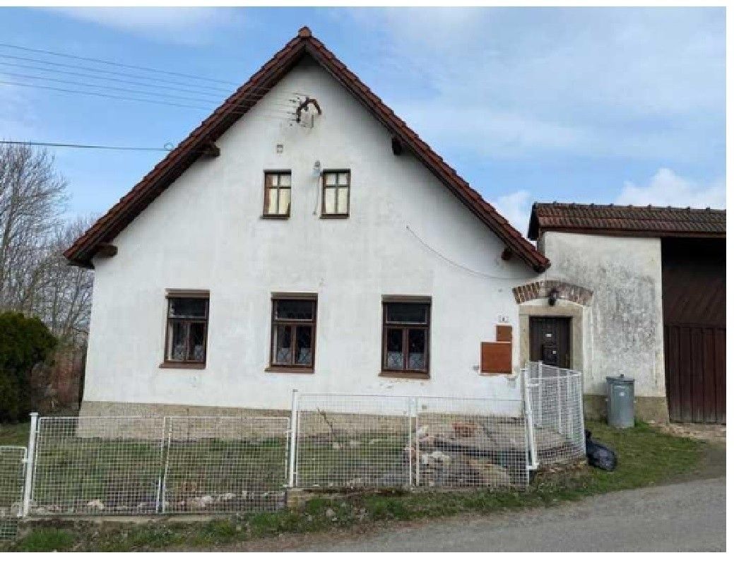 Prodej rodinný dům - Čechtice, 257 65