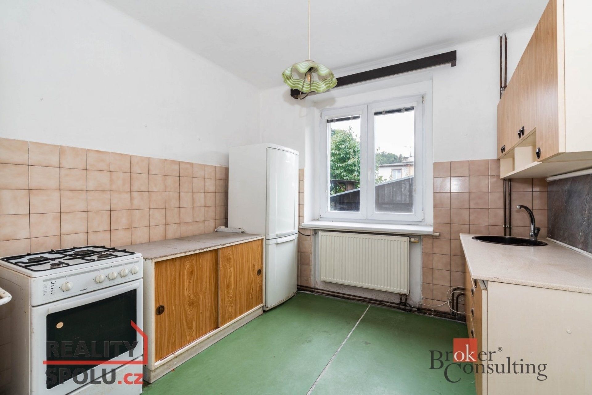 Prodej rodinný dům - Bezručova, Rybitví, 90 m²