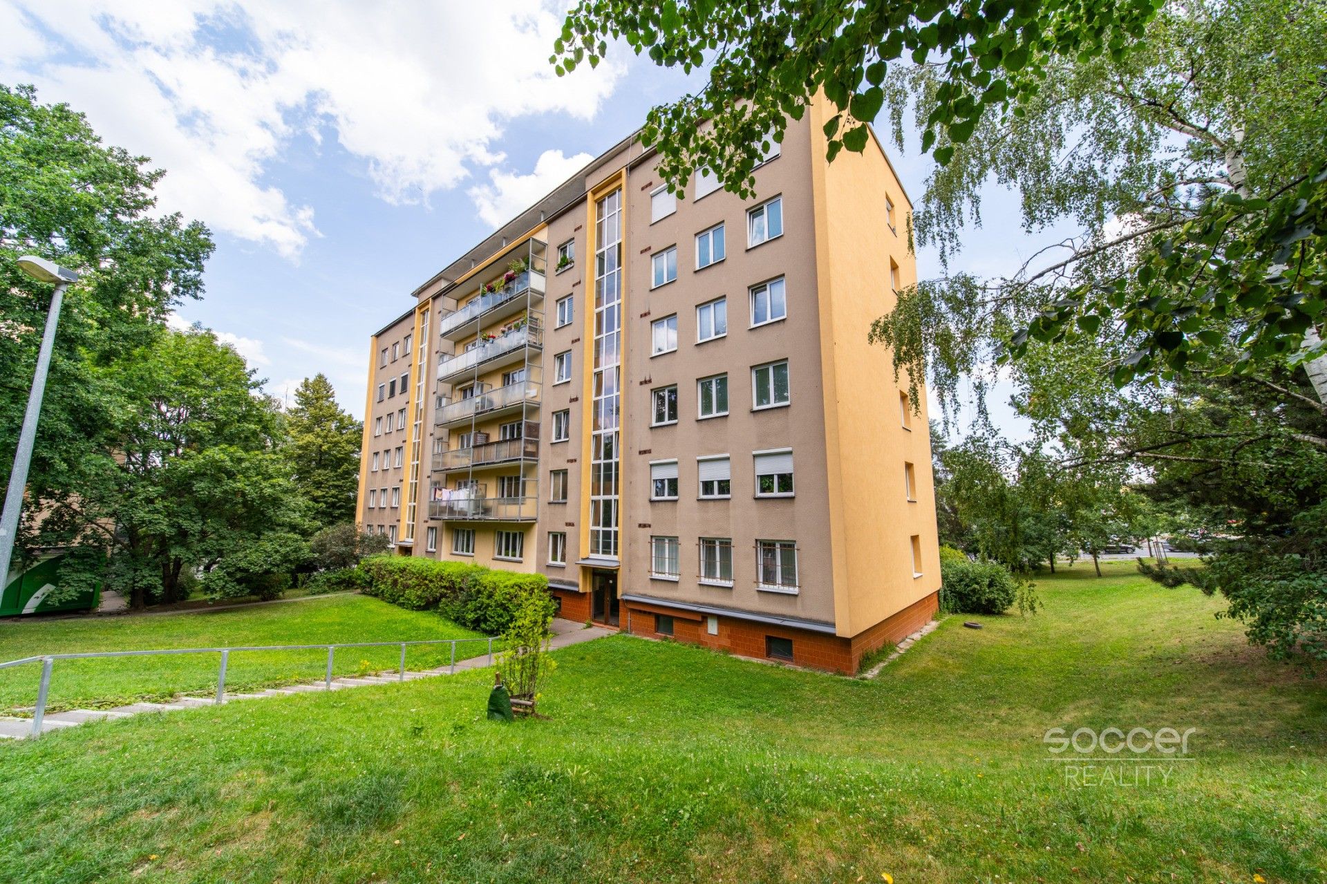 Prodej byt 2+kk - Spojovací, Praha, 49 m²