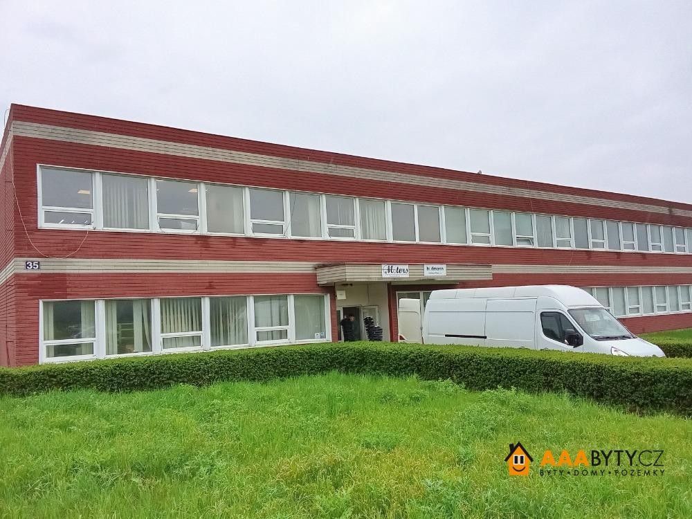 Kanceláře, Obchodní, Most, 156 m²