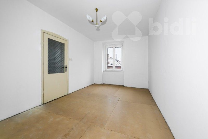 3+1, Sladkovského, Plzeň, 77 m²