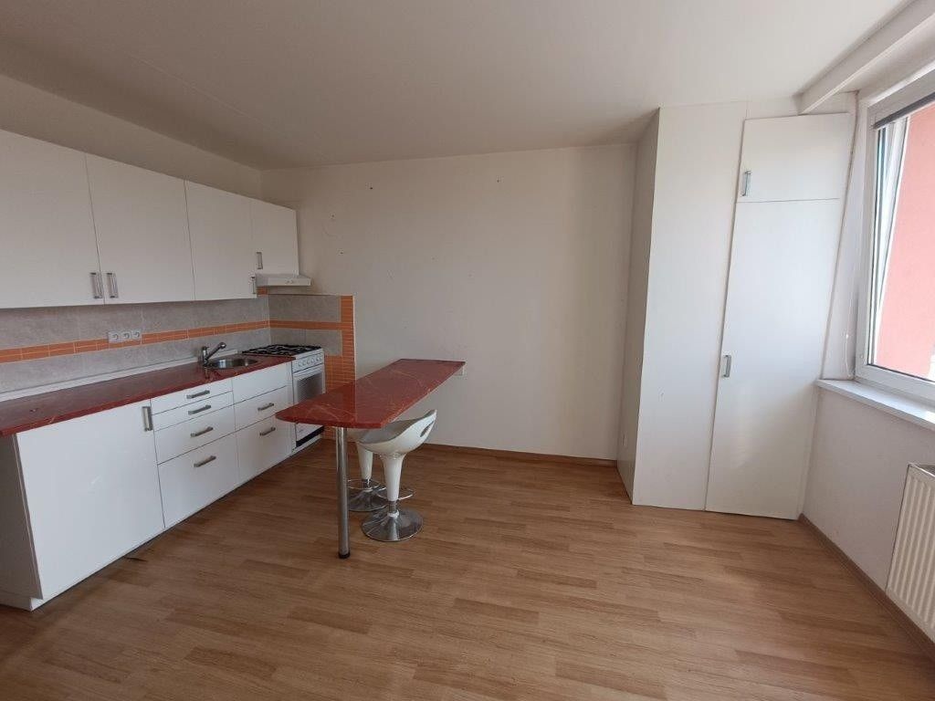 Prodej byt 1+1 - Otrokovice, 765 02, 37 m²