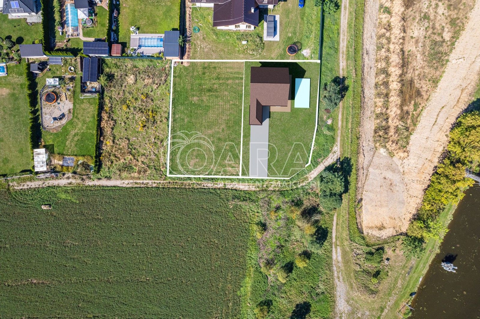 Pozemky pro bydlení, Hořín, 600 m²