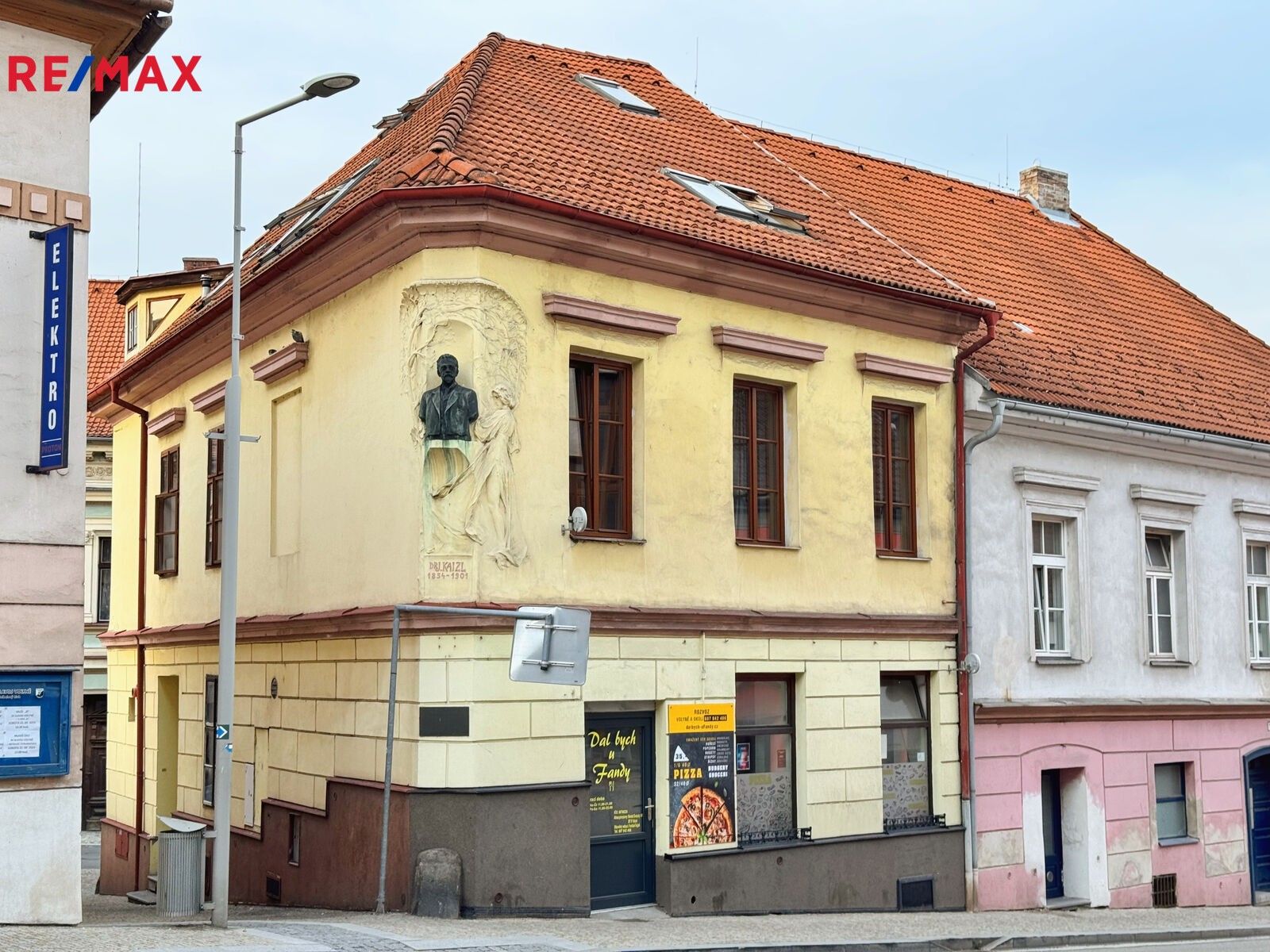 Obchodní prostory, náměstí Svobody, Volyně, 70 m²