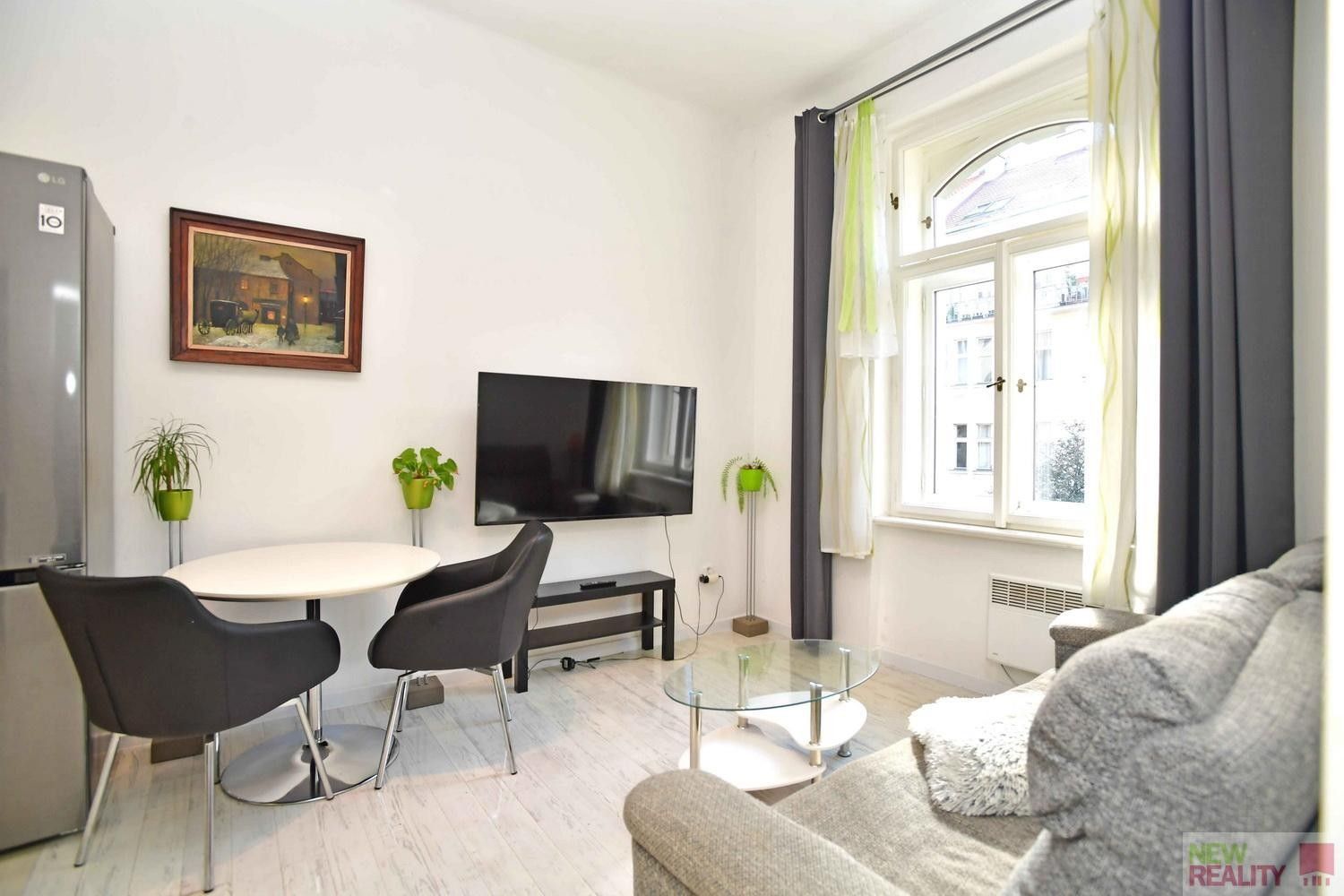 Prodej byt 2+kk - Jaromírova, Praha, 43 m²