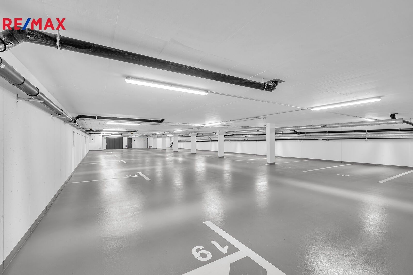 Ostatní, Gočárova třída, Hradec Králové, 13 m²