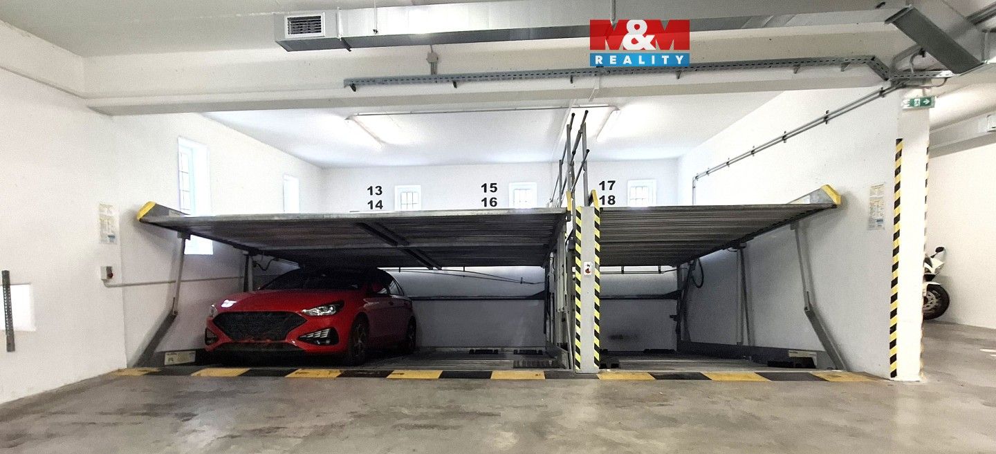 Ostatní, Přeštická, Praha, 13 m²