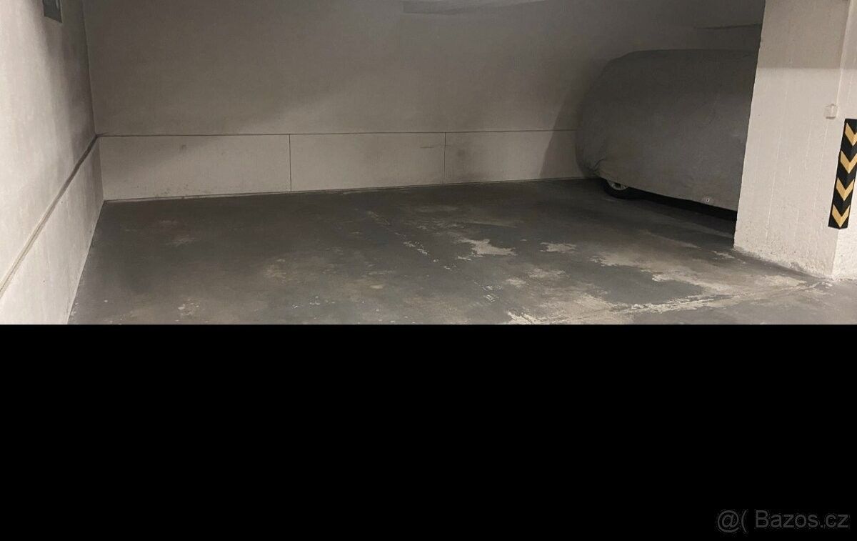 Garáže, Olomouc, 779 00
