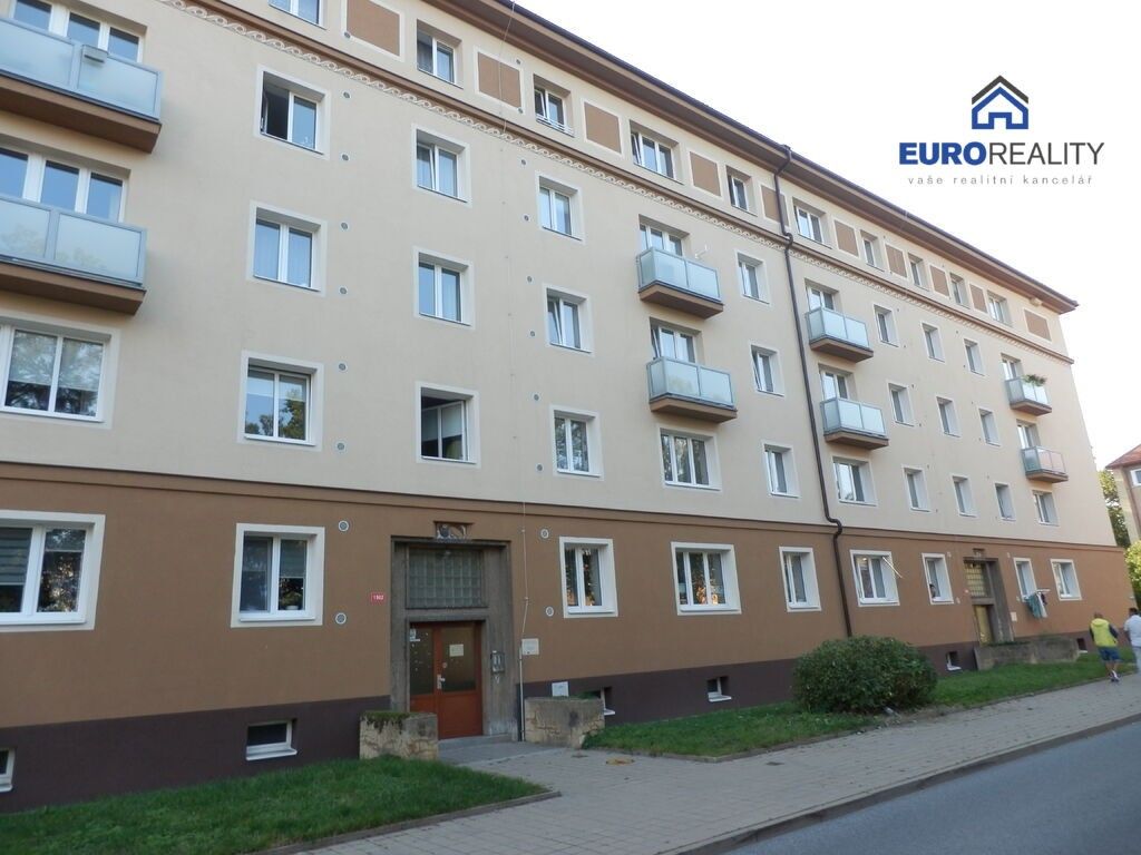 3+kk, gen. Píky, Kladno, 64 m²