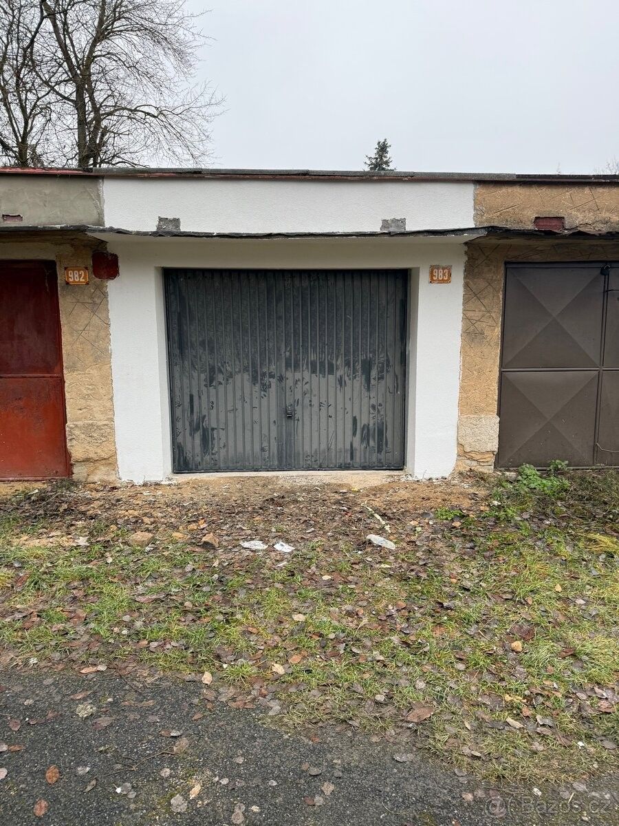 Garáže, Kladno, 272 01