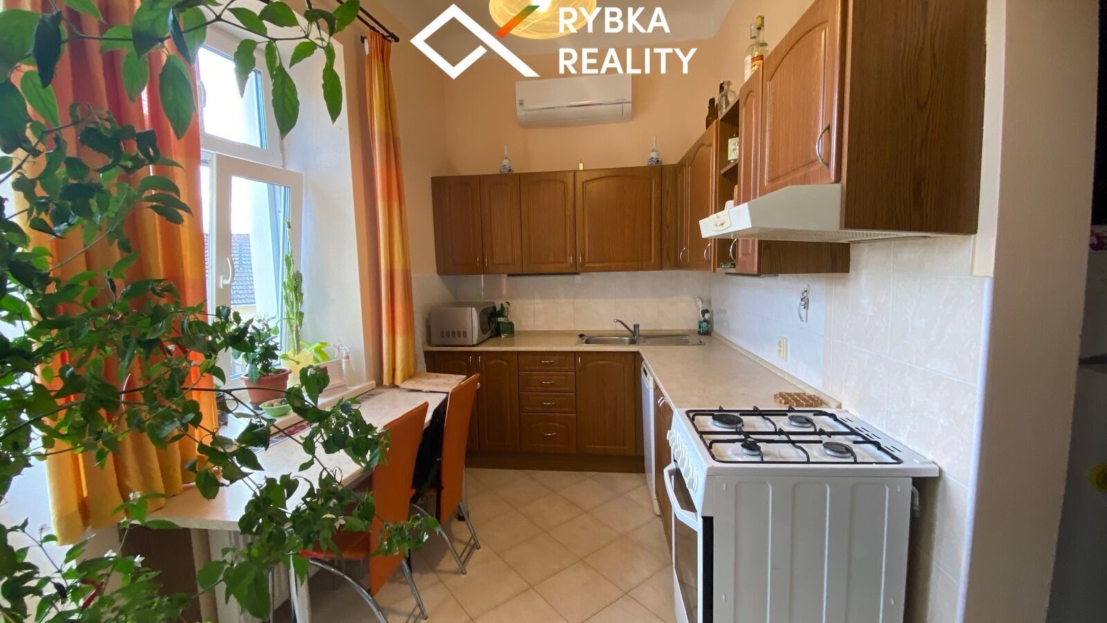 Pronájem byt 2+1 - Městský kopec, Bílovec, 60 m²