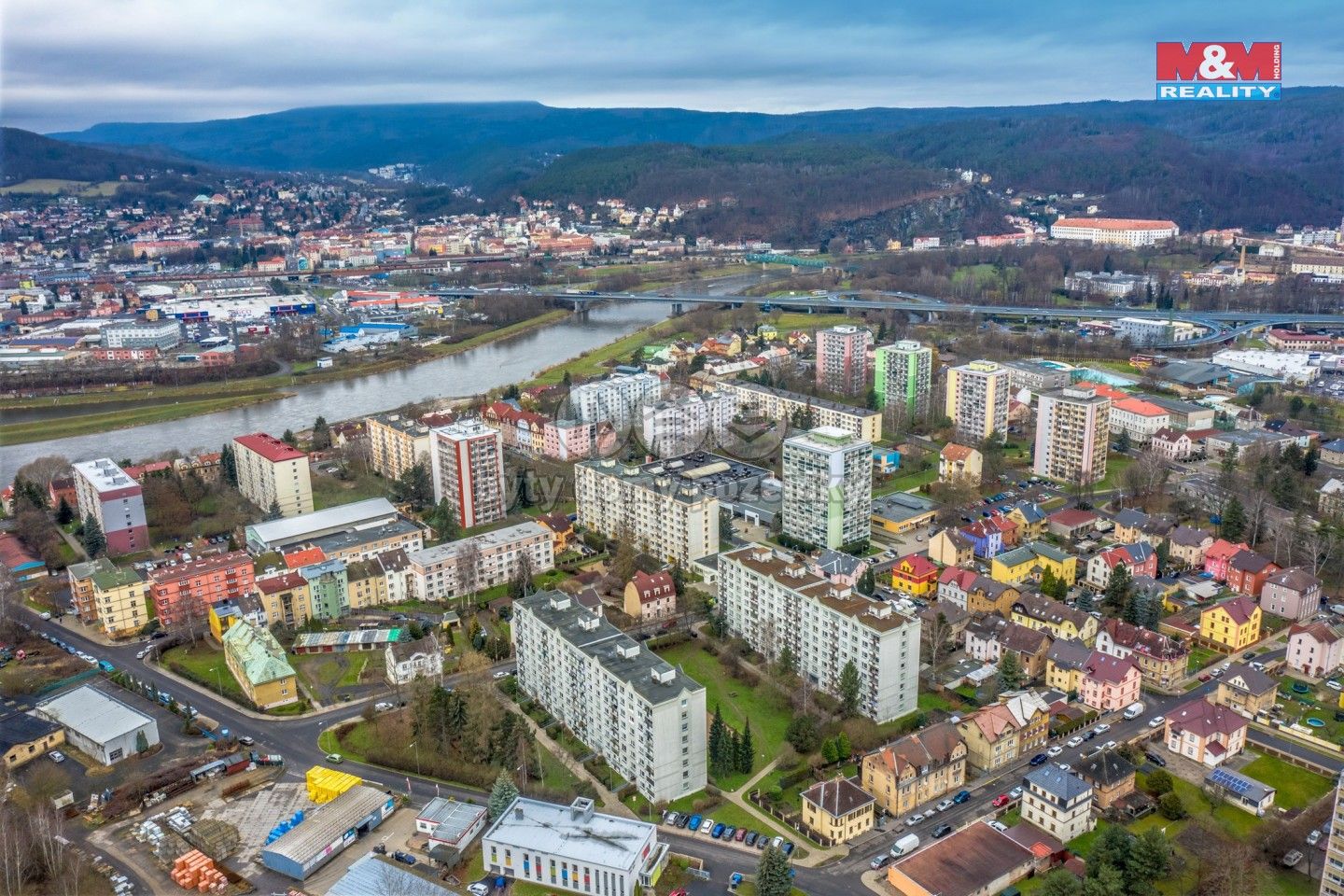 Pronájem byt 1+kk - Oblouková, Děčín, 28 m²