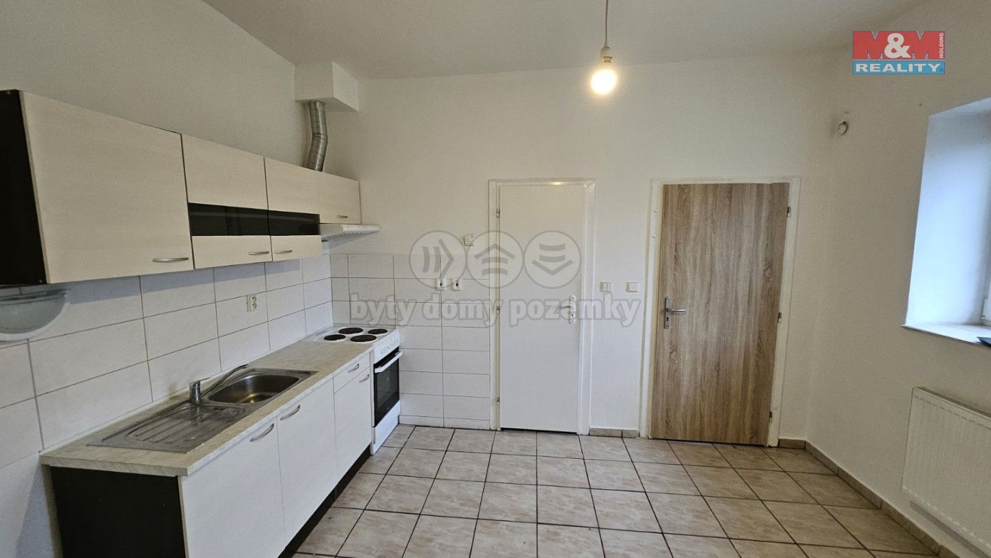 Prodej byt 1+1 - Masarykova, Chropyně, 48 m²