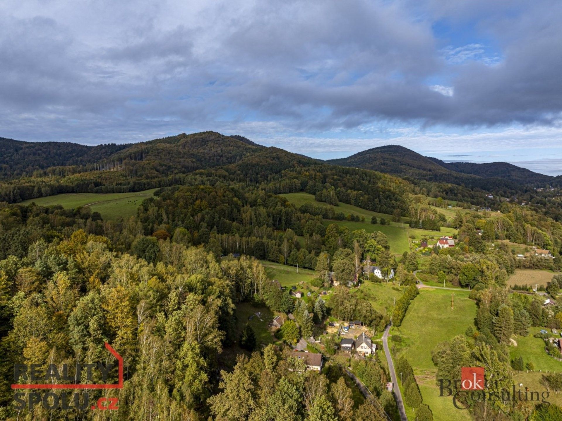 Rodinné domy, Oldřichov v Hájích, 190 m²