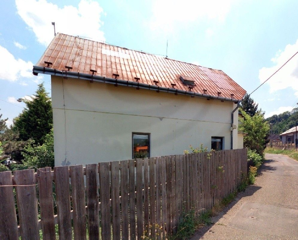 4+1, Pod Lesem, Velké Březno, 181 m²