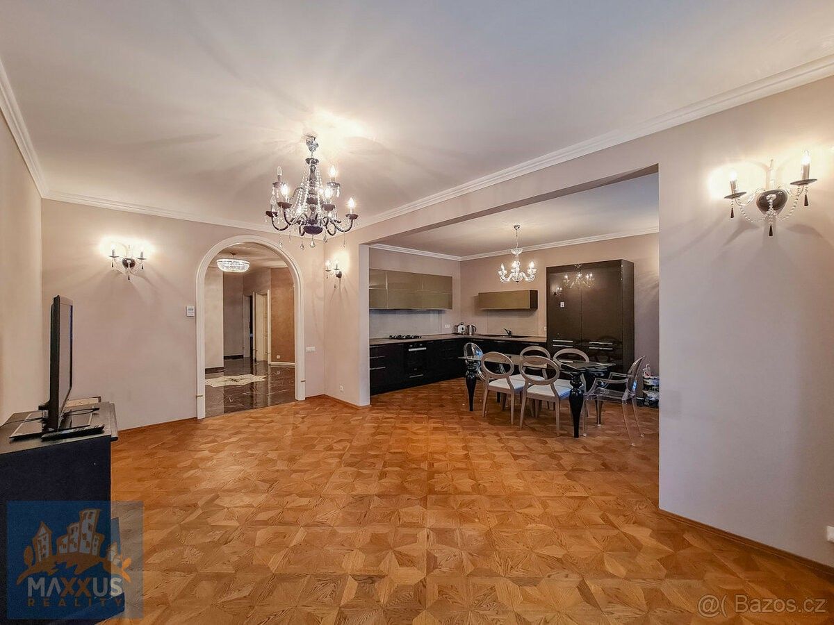 3+kk, Praha, 110 00, 114 m²