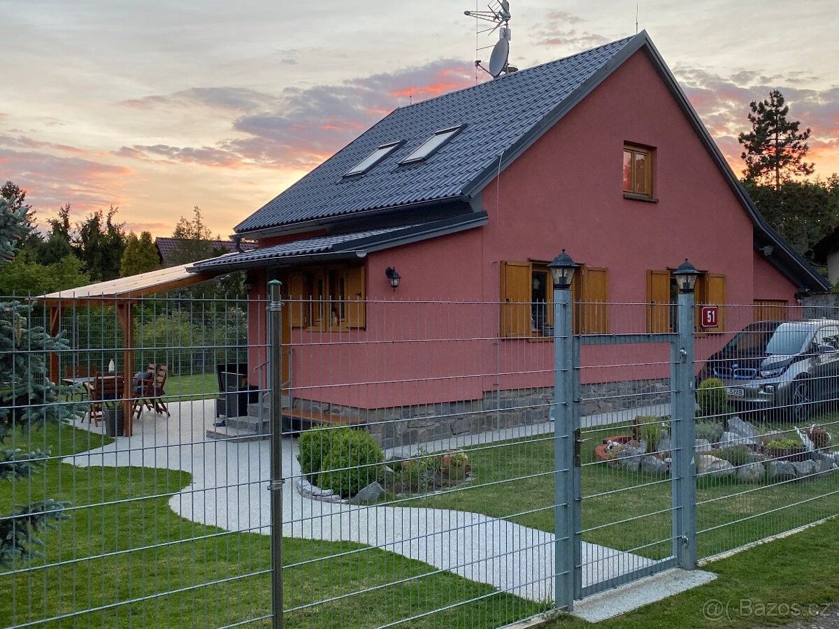 Chaty, Dobříš, 263 01